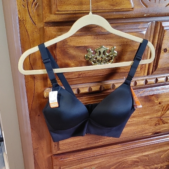 Warner's Other - NWT Warners Black Wire Free Comfort Bra Size 36C